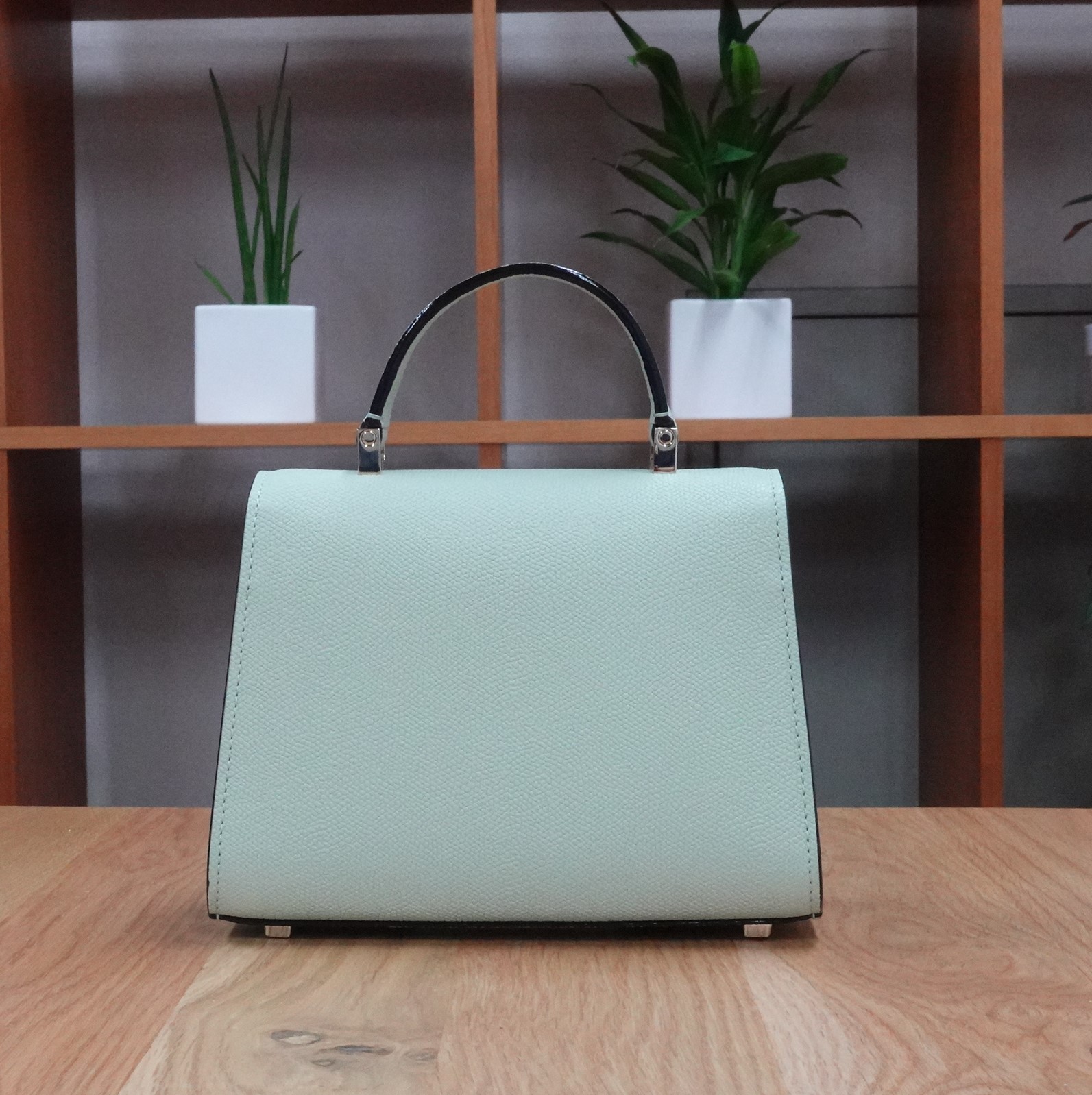 楽天市場】Valextra ヴァレクストラ Iside Quarzo Micro マイクロ