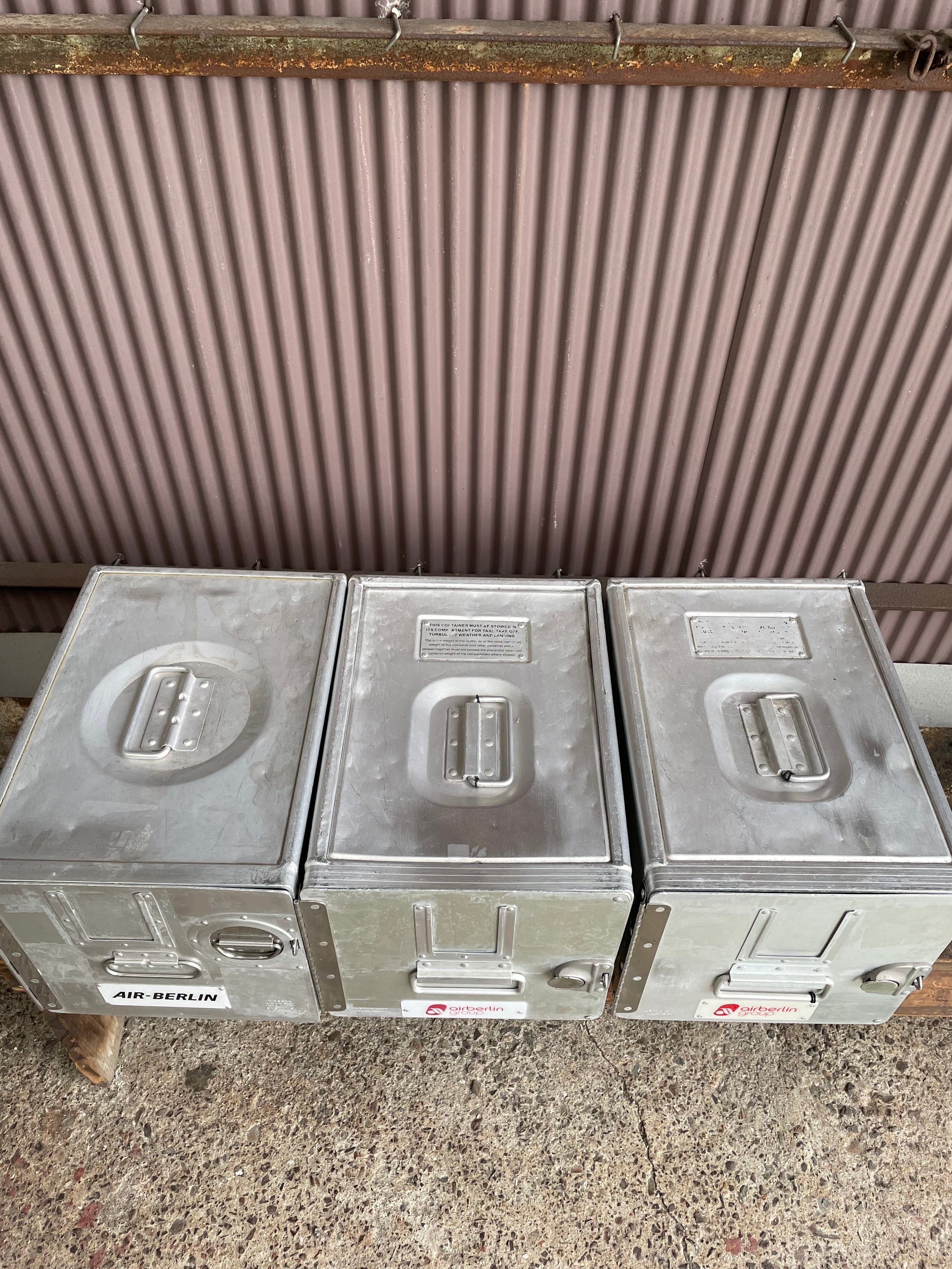 aoihitsuji / air berlin / galley container / aluminum | Elephant House
