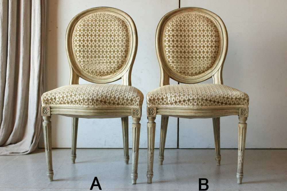 2脚あり！優しい印象の白ペイントチェア（椅子）高さ88cm フランス