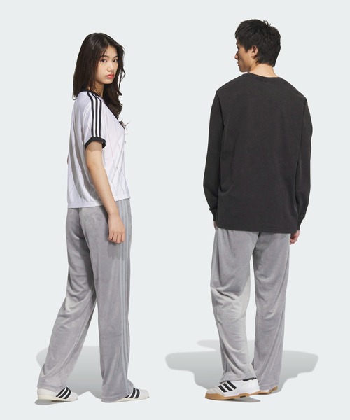 adidas（アディダス）の「ベロア トラックパンツ / アディダス
