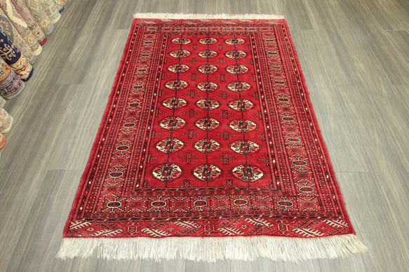 ヴィンテージ トルクメン絨毯 ボハラ＆バタフライ トライバルラグ