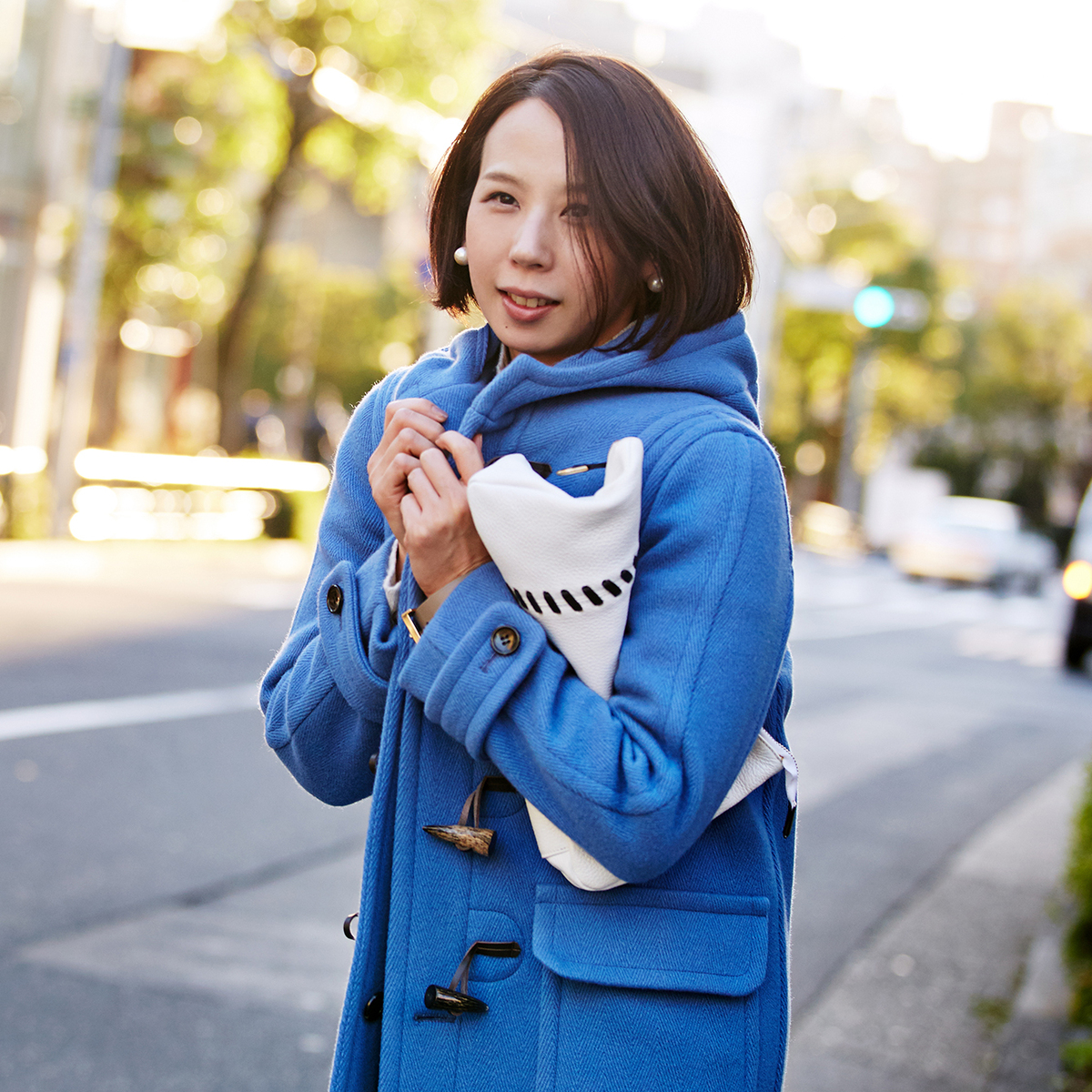 冬の空のようなダッフルコートを主役に | おしゃれのヒントは