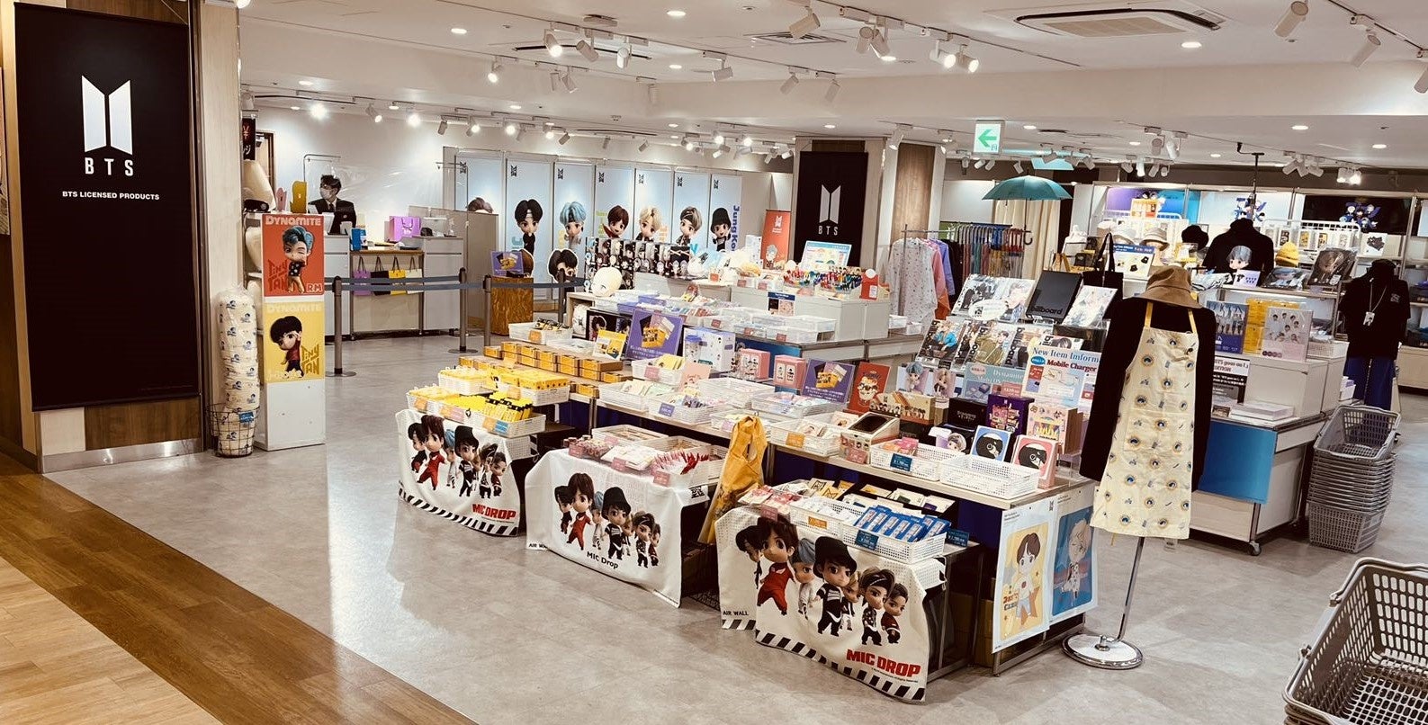 遠鉄百貨にBTS公式グッズショップ期間限定、1,000アイテム以上のグッズ