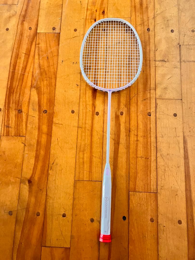 【値下げ可】Wilson Fierce バドミントンラケット、ホワイト Wilson（ウイルソン） ウィルソン バドミントンラケット FIERCE 9000