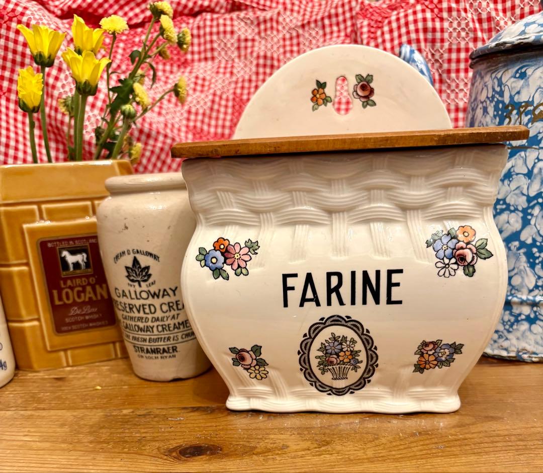 ◆希少美品◆フランスFARINE木製蓋付き花柄♡ラタン編込模様陶器ボックス 陶器のキャニスター5個セット 3色花柄 | Brocante de La Cocotte