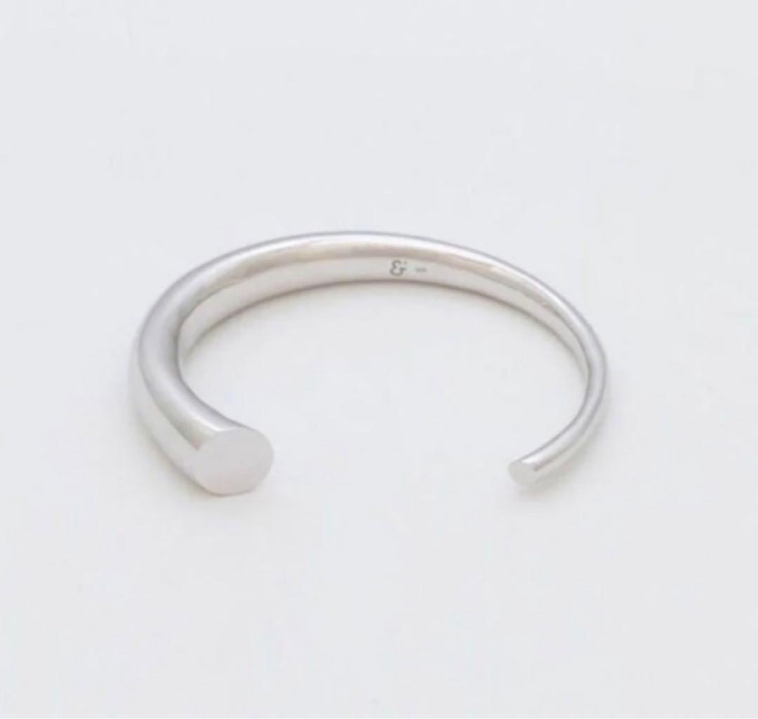 heres(ヒアーズ) HORN BANGLE シルバー バングル