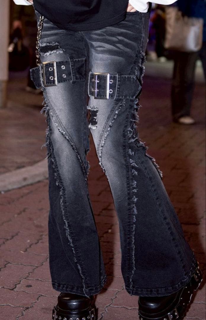 REFLEM デニムフレアパンツ　L 黒 REFLEM（レフレム）の「『REFLEM/レフレム』切替フレアデニムパンツ