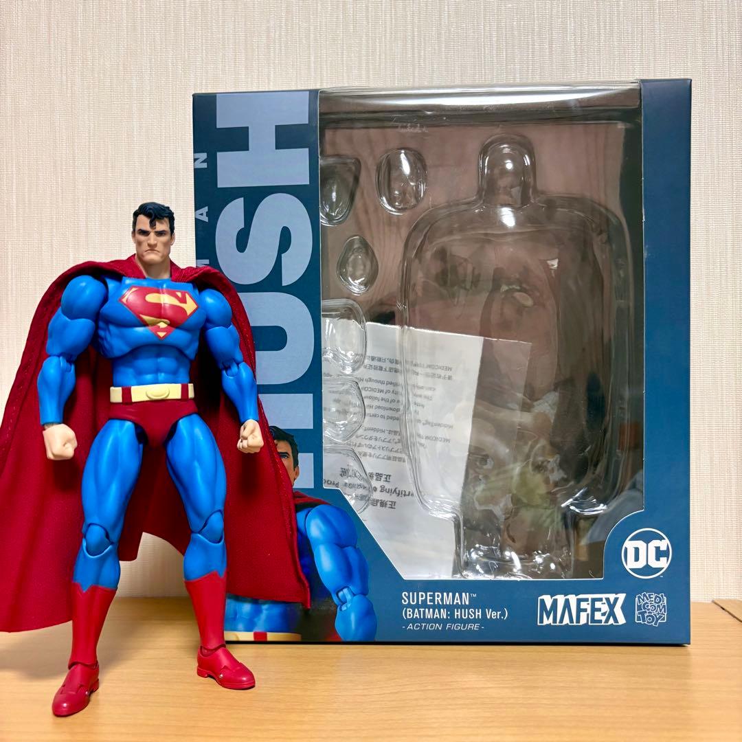 MAFEX No.117『SUPERMAN (HUSH Ver.)』 MAFEX No.117 SUPERMAN(HUSH Ver.) (完成品) - ホビーサーチ ロボット