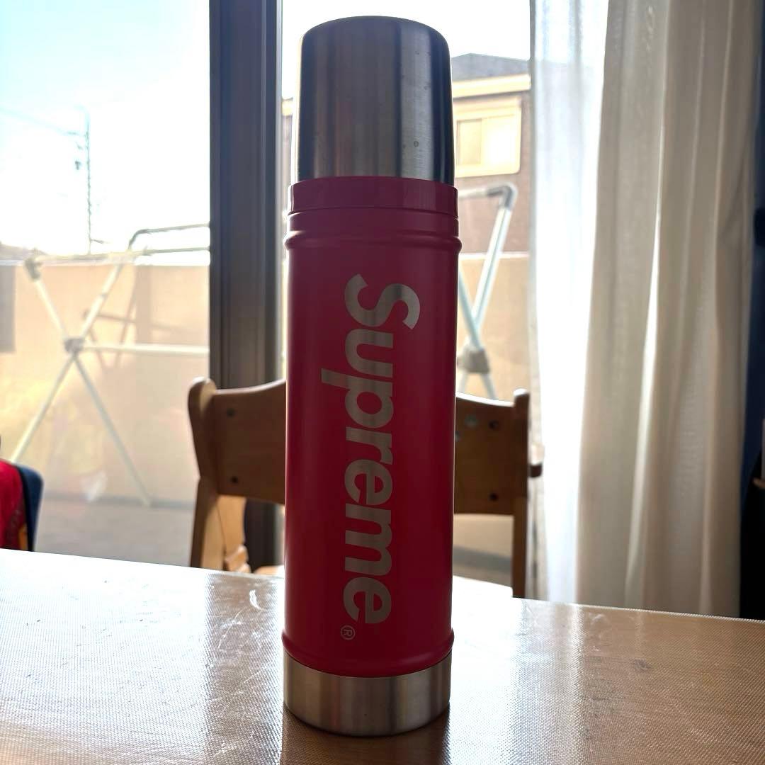 Supreme×STANLEY水筒 - メルカリ