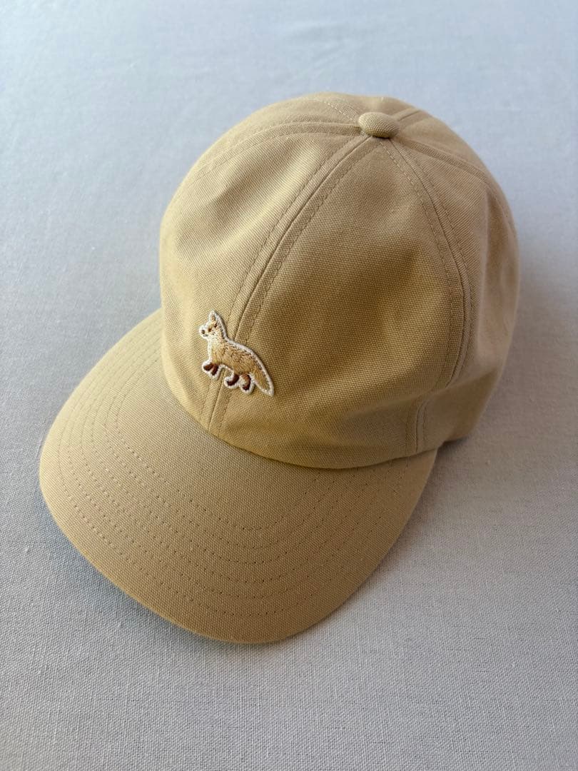 メゾンキツネ ベビーフォックスベースボールキャップ ベージュ MAISON KITSUNE（メゾン キツネ） メンズ レディース キャップ BABY