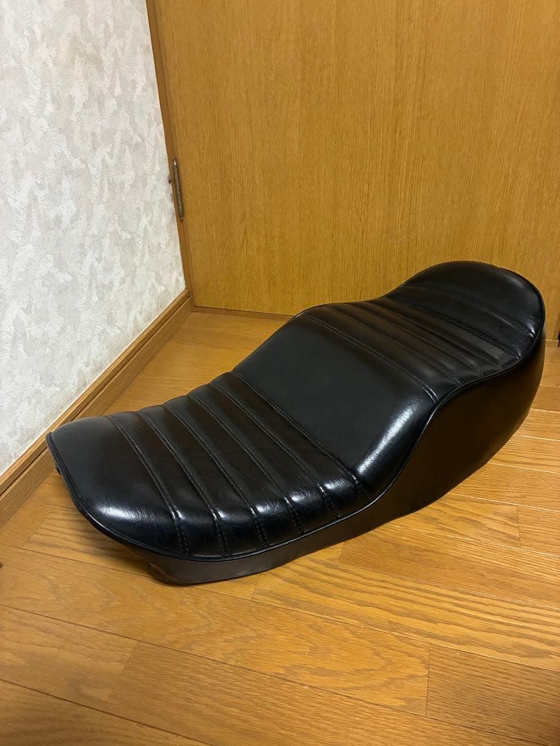 KZ1000 LTD 純正シート　Z1 Z2 KAWASAKI Z1/Z2を形作る部位について【シート】 | 【PMC.Inc】株式会社