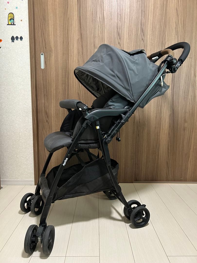 【超美品！】Aprica カルーンエアー 延長ハンドル付 グレー アニマル柄 超美品！Aprica 【超美品！】Aprica カルーンエアー 延長ハンドル付