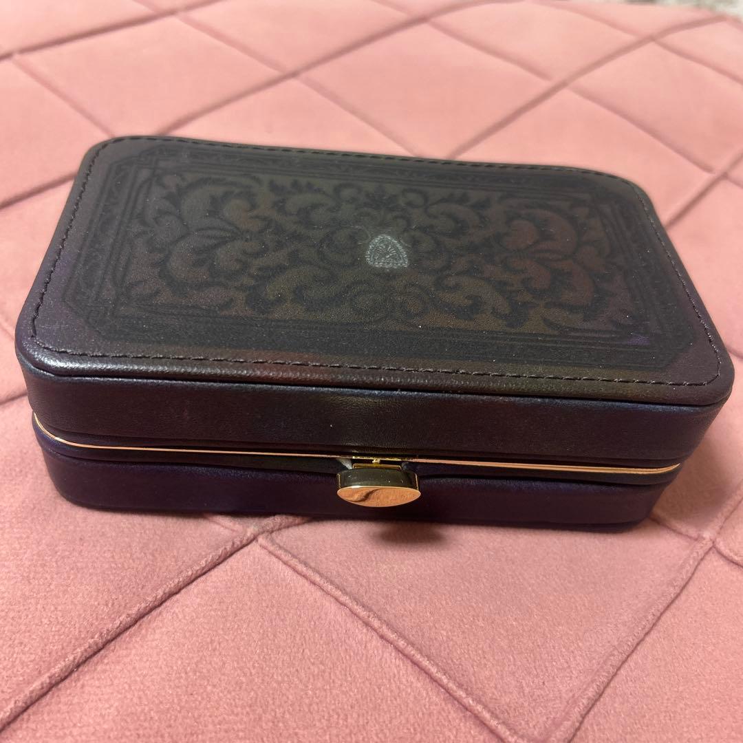 ダークブラウン レザー アクセサリーケース アクセサリーポーチ ジュエリーポーチ 本革 レザー コンパクト